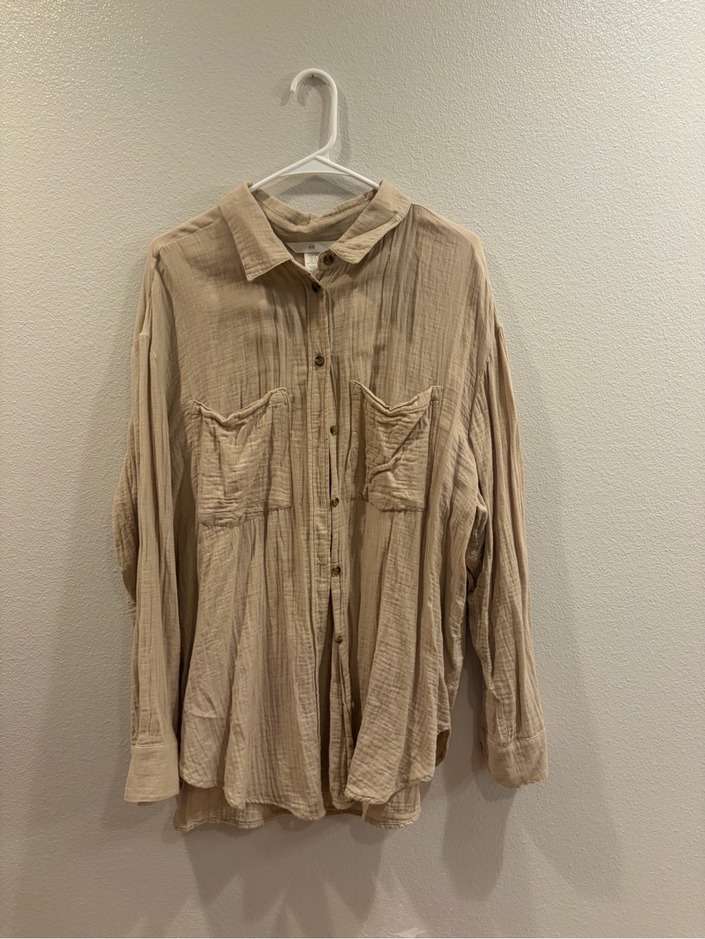 100% cotton H&M Relaxed Beige Button-Down Shirt with Patch Pockets